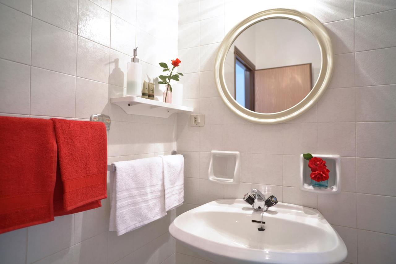 Piccolo Orso Bruno Bed & Breakfast กาวาเรโน ภายนอก รูปภาพ